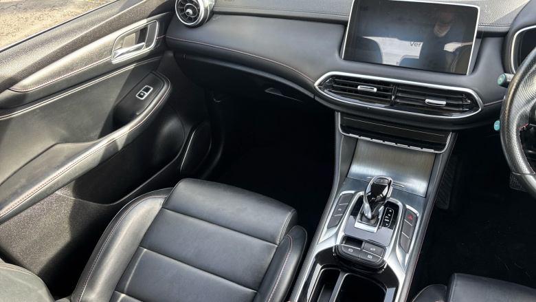 MG Hs 1.5 T-GDI Excite 5dr DCT Petrol Hatchback